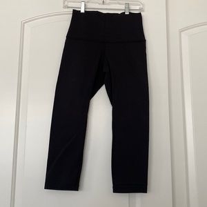 High waisted black lululemon crop leggings